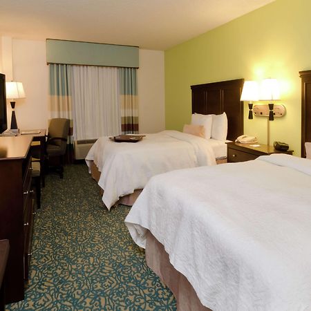 Hampton Inn & Suites Miami-Doral Dolphin Mall Стая снимка
