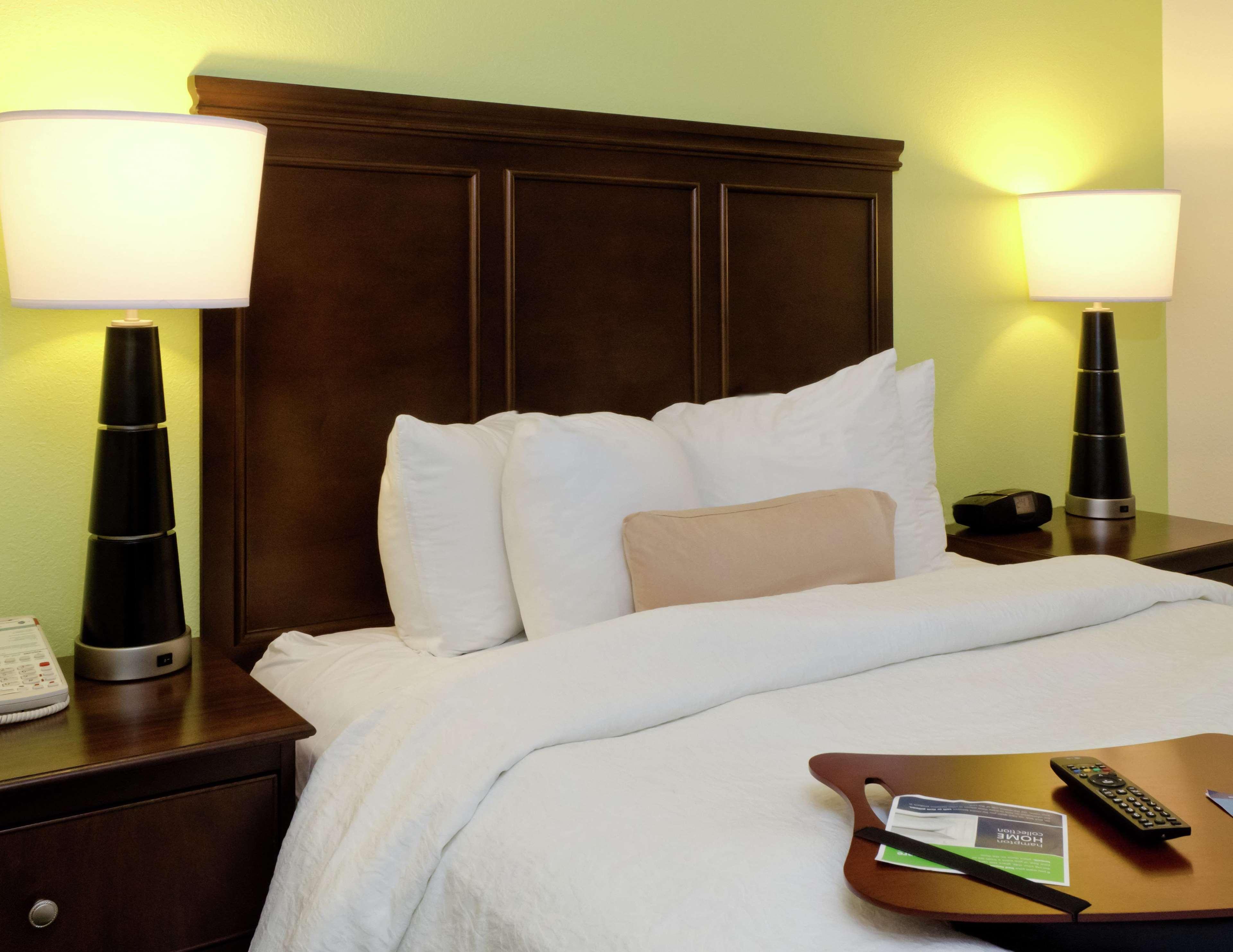 Hampton Inn & Suites Miami-Doral Dolphin Mall Стая снимка