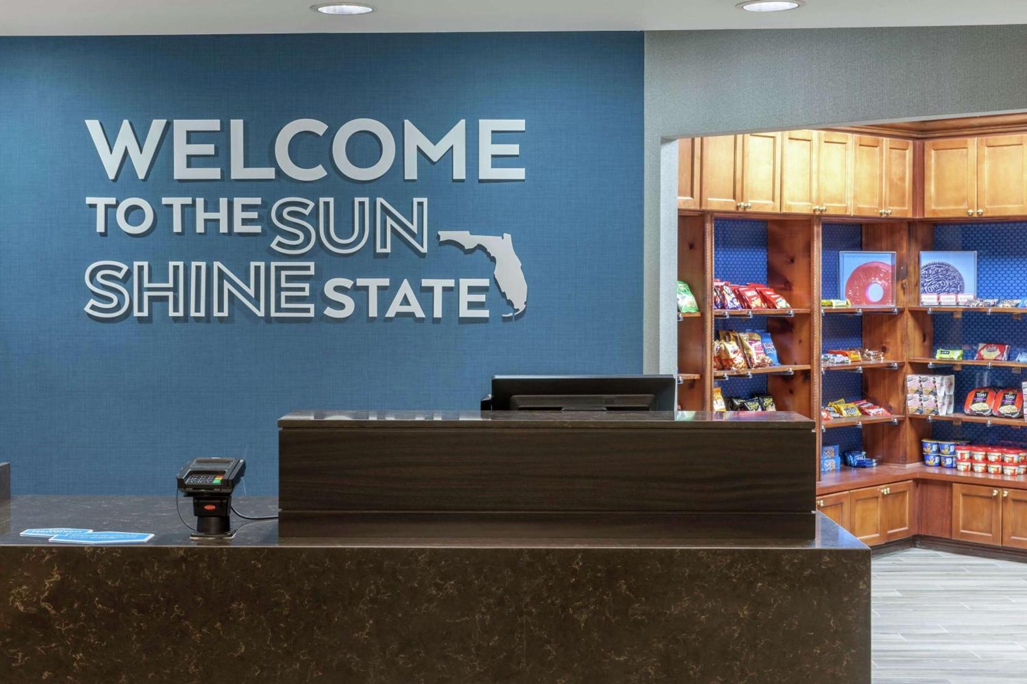 Hampton Inn & Suites Miami-Doral Dolphin Mall Екстериор снимка