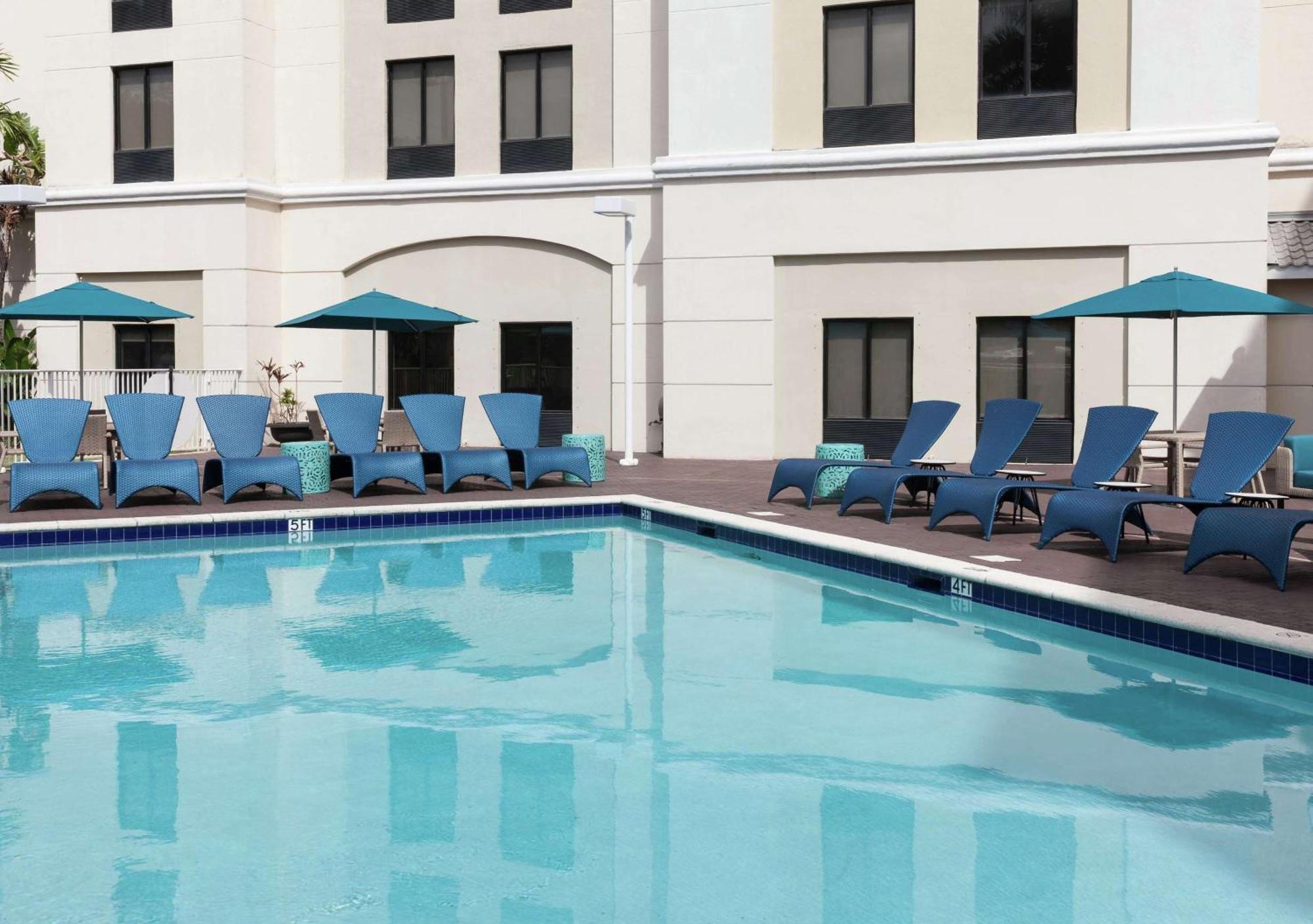Hampton Inn & Suites Miami-Doral Dolphin Mall Екстериор снимка