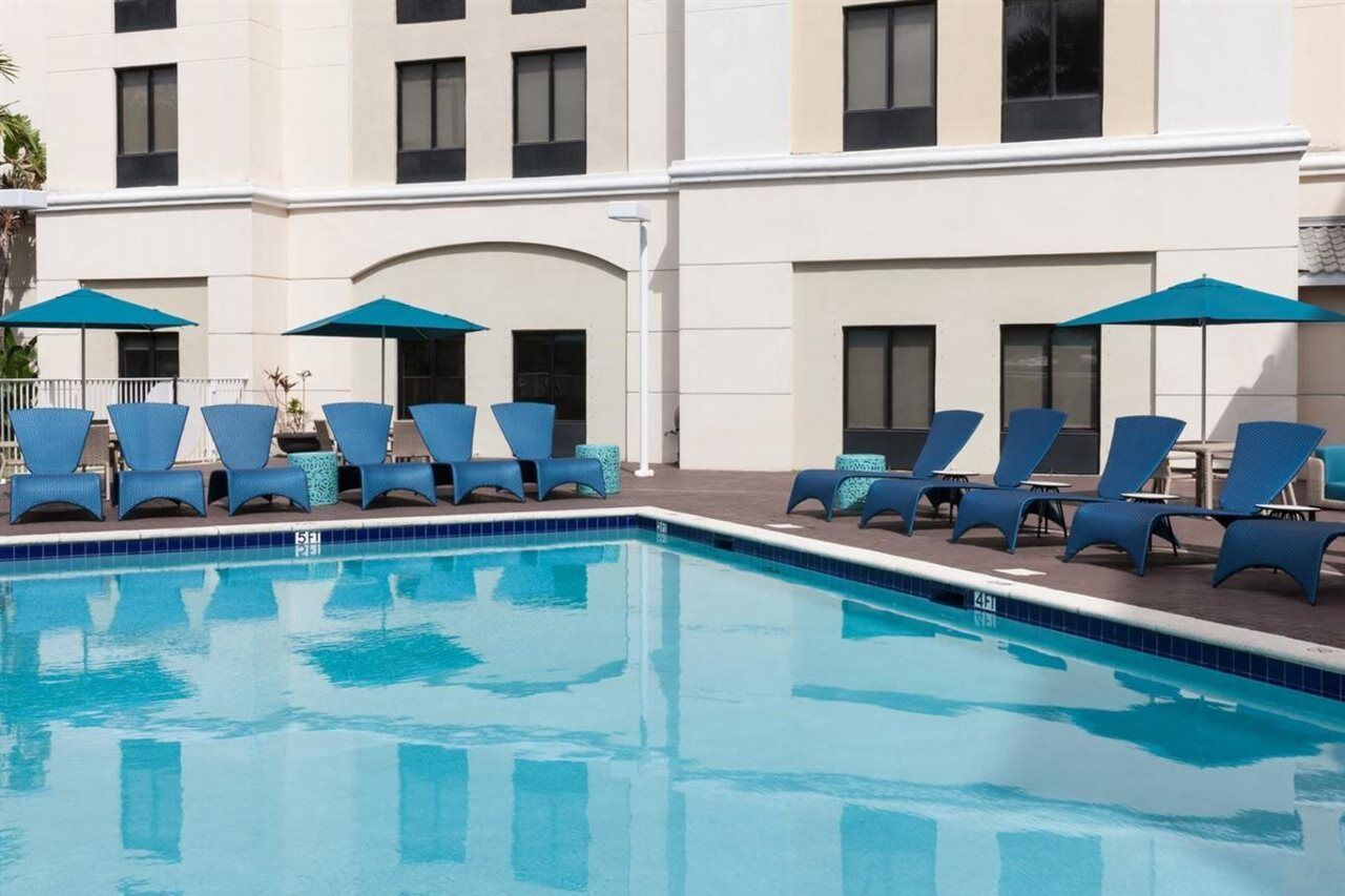 Hampton Inn & Suites Miami-Doral Dolphin Mall Екстериор снимка